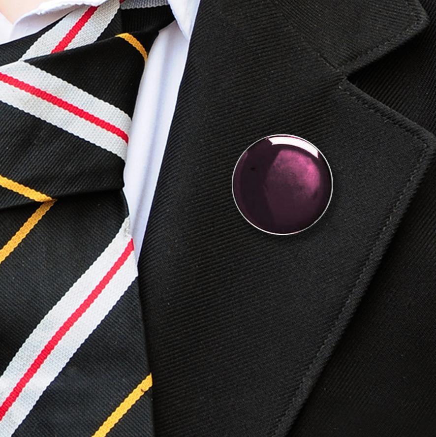 Round enamel badges maroon-6