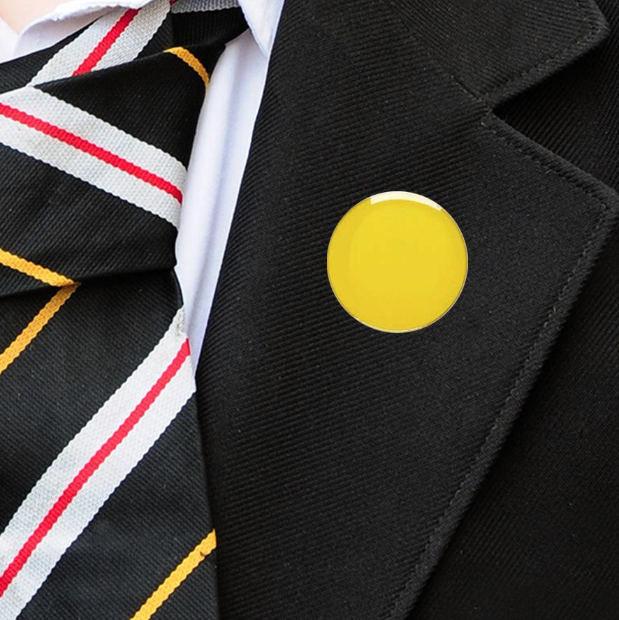 Round enamel badges yellow-4