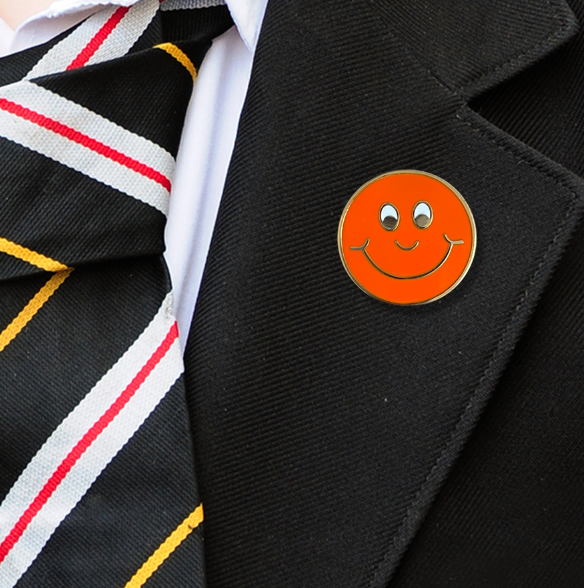 SMILEY FACE ROUND BADGE-6