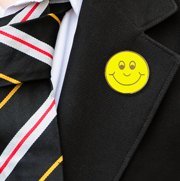 SMILEY FACE ROUND BADGE-4